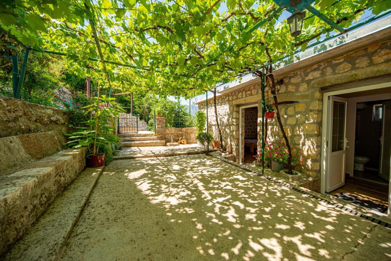 Bed and Breakfast Ethno House Osobak Virpazar Zewnętrze zdjęcie