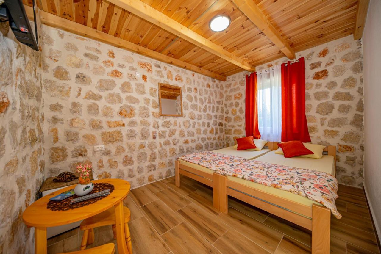 Bed and Breakfast Ethno House Osobak Virpazar Zewnętrze zdjęcie